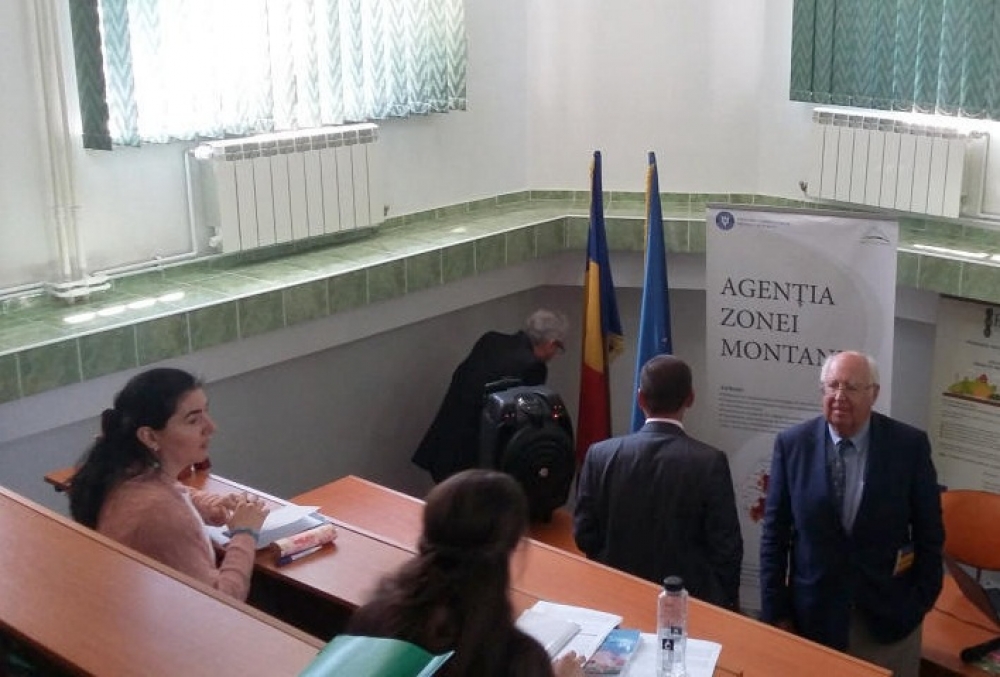 &Omicron; &omicron;&rho;&epsilon;&iota;&nu;ό&sigmaf; &tau;&omicron;&upsilon;&rho;&iota;&sigma;&mu;ό&sigmaf; &tau;&eta;&sigmaf; &Lambda;&alpha;&kappa;&omega;&nu;ί&alpha;&sigmaf; &epsilon;&nu;ώ&pi;&iota;&omicron;&nu; &tau;&omicron;&upsilon; &rho;&omicron;&upsilon;&mu;&alpha;&nu;&iota;&kappa;&omicron;ύ &kappa;&omicron;&iota;&nu;&omicron;ύ