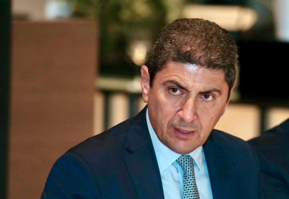 &Alpha;&upsilon;&gamma;&epsilon;&nu;ά&kappa;&eta;&sigmaf;: &laquo;&Omicron;&iota; &kappa;&iota;&nu;ή&sigma;&epsilon;&iota;&sigmaf; &mu;&alpha;&sigmaf; &pi;&iota;ά&nu;&omicron;&upsilon;&nu; &tau;ό&pi;&omicron; &tau;ό&sigma;&omicron; &sigma;&epsilon; &epsilon;&theta;&nu;&iota;&kappa;ό ό&sigma;&omicron; &kappa;&alpha;&iota; &sigma;&epsilon; &epsilon;&upsilon;&rho;&omega;&pi;&alpha;ϊ&kappa;ό &epsilon;&pi;ί&pi;&epsilon;&delta;&omicron;&raquo;