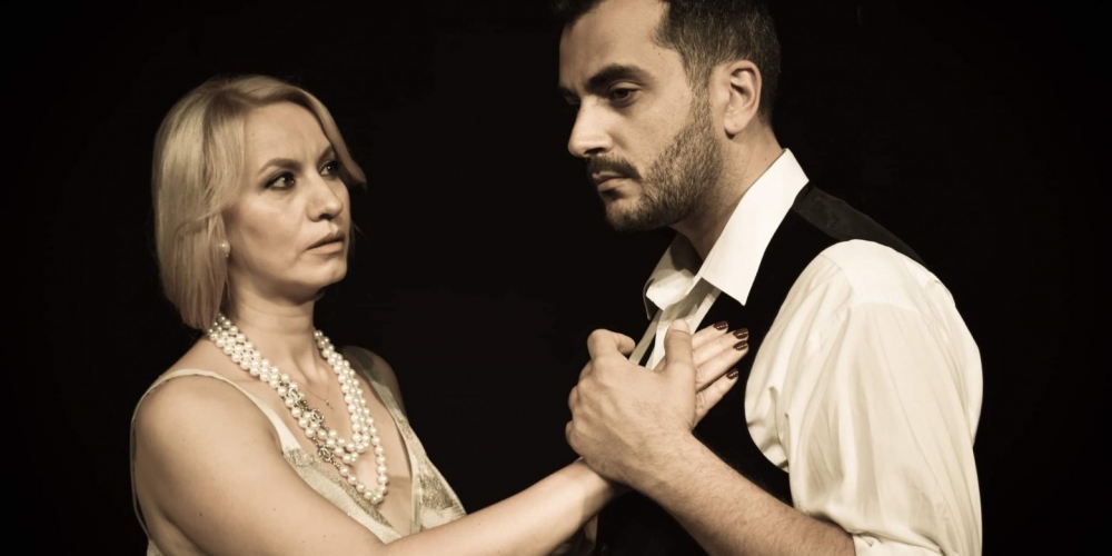 &laquo;&Alpha;&tau;&tau;ί&kappa;, &Mu;&iota;&alpha; &Zeta;&omega;ή &Chi;&epsilon;&iota;&rho;&omicron;&kappa;&rho;&omicron;&tau;ή&mu;&alpha;&tau;&alpha;&raquo;