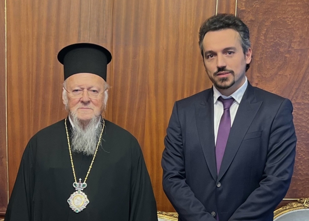 &Upsilon;&psi;&eta;&lambda;ή &Pi;&alpha;&tau;&rho;&iota;&alpha;&rho;&chi;&iota;&kappa;ή &tau;&iota;&mu;ή &sigma;&tau;&omicron;&nu; &Lambda;ά&kappa;&omega;&nu;&alpha; &Gamma;&iota;ώ&rho;&gamma;&omicron; &Nu;&tau;ό&beta;&omicron;&lambda;&omicron;