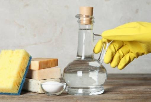 4 σημεία στο σπίτι που μπορείς να καθαρίσεις με ξύδι