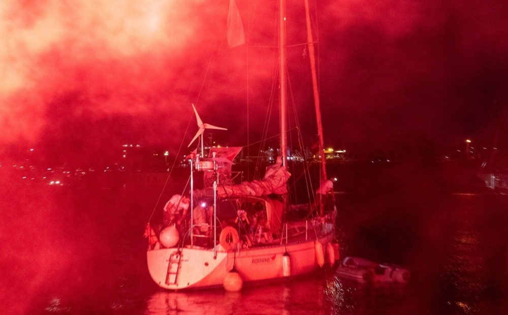 Global Sumud Flotilla: &Alpha;&nu;&alpha;&chi;&alpha;&iota;&tau;ί&sigma;&tau;&eta;&kappa;&epsilon; &tau;&omicron; &epsilon;&lambda;&lambda;&eta;&nu;&iota;&kappa;ό &pi;&lambda;&omicron;ί&omicron; &ldquo;&Omicron;&xi;&upsilon;&gamma;ό&nu;&omicron;&rdquo;