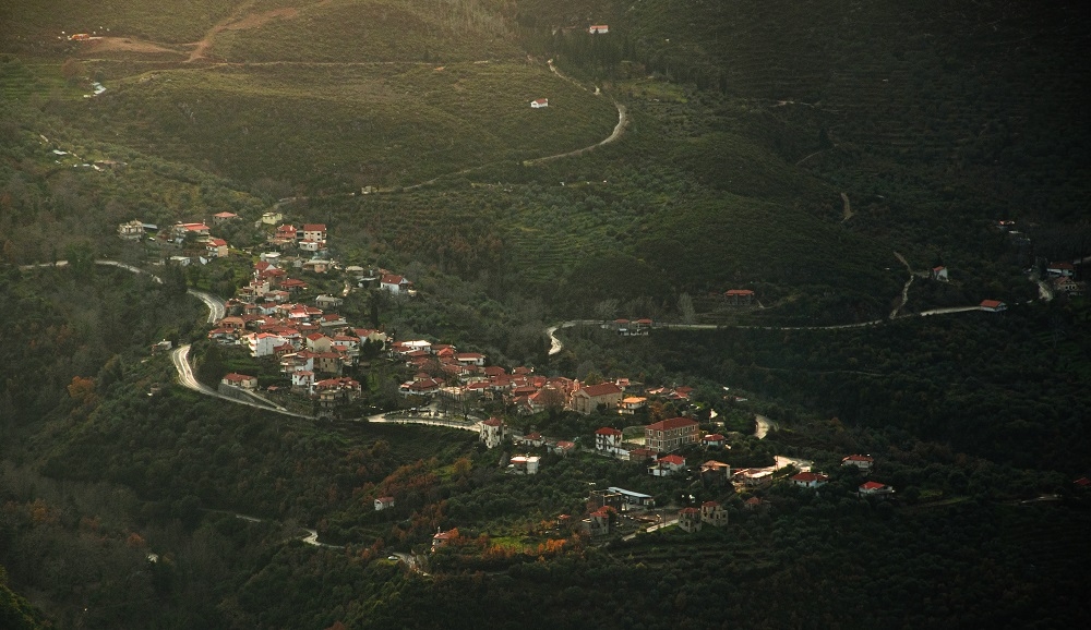 &Omicron; &Tau;&alpha;ΰ&gamma;&epsilon;&tau;&omicron;&sigmaf; &mu;&epsilon;&tau;&alpha;&mu;&omicron;&rho;&phi;ώ&nu;&epsilon;&tau;&alpha;&iota; &sigma;&epsilon; &sigma;&kappa;&eta;&nu;ή &pi;&omicron;&lambda;&iota;&tau;&iota;&sigma;&mu;&omicron;ύ