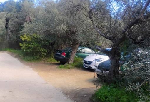 Στάθμευση στο Νοσοκομείο Σπάρτης: Μια καθημερινή δυσκολία σε περίοδο αλλαγών