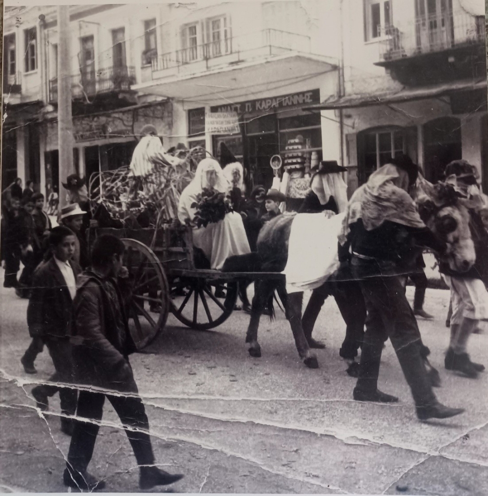 &Mu;&omicron;&upsilon;&nu;&tau;&zeta;&omicron;&upsilon;&rho;&omicron;&delta;&epsilon;&upsilon;&tau;έ&rho;&alpha; &sigma;&tau;&omicron; &Kappa;&alpha;&sigma;&tau;ό&rho;&iota;: &Tau;&iota; &sigma;&eta;&mu;&alpha;ί&nu;&epsilon;&iota; &gamma;&iota;&alpha; &epsilon;&mu;ά&sigmaf;