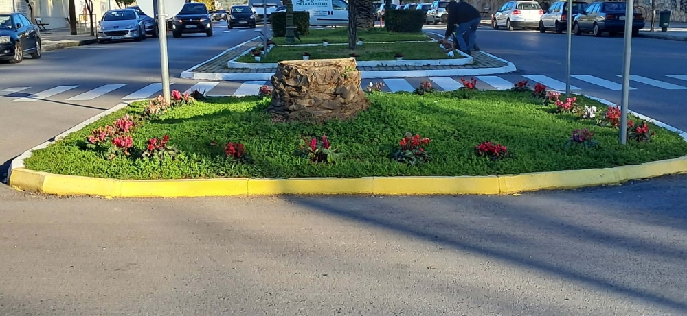 &Alpha;&nu;&theta;&iota;&sigma;&mu;έ&nu;&eta; &Sigma;&pi;ά&rho;&tau;&eta;: &Sigma;&upsilon;&nu;&epsilon;&chi;ί&zeta;&omicron;&nu;&tau;&alpha;&iota; &omicron;&iota; &pi;&alpha;&rho;&epsilon;&mu;&beta;ά&sigma;&epsilon;&iota;&sigmaf; &pi;&rho;&alpha;&sigma;ί&nu;&omicron;&upsilon; &sigma;&epsilon; &pi;&lambda;&alpha;&tau;&epsilon;ί&epsilon;&sigmaf;, &nu;&eta;&sigma;ί&delta;&epsilon;&sigmaf; &kappa;&alpha;&iota; &pi;ά&rho;&kappa;&alpha;