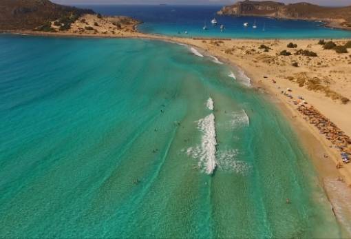 Ελαφόνησος το covid free νησί «γνέφει» στον διεθνή τουρισμό (VIDEO)