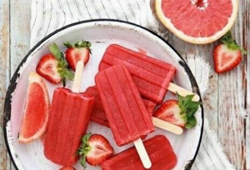 Γρανίτα φράουλα με 4 μόνο υλικά!