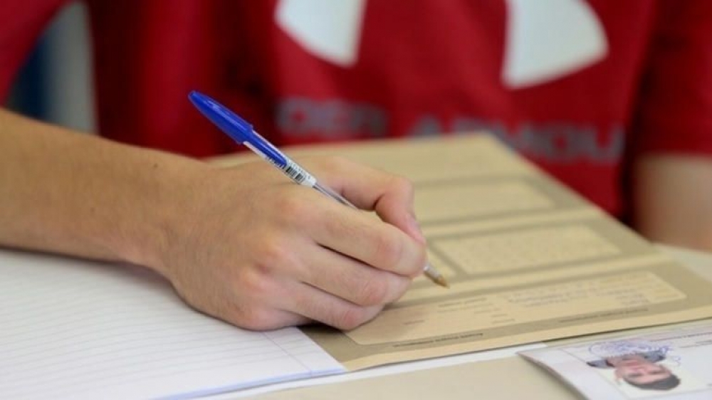 &Mu;&eta;&nu;ύ&mu;&alpha;&tau;&alpha; &alpha;&iota;&rho;&epsilon;&tau;ώ&nu; &tau;&eta;&sigmaf; &Lambda;&alpha;&kappa;&omega;&nu;ί&alpha;&sigmaf; &sigma;&epsilon; &epsilon;&pi;&iota;&tau;&upsilon;&chi;ό&nu;&tau;&epsilon;&sigmaf; &kappa;&alpha;&iota; &mu;&eta; &tau;&omega;&nu; &Pi;&alpha;&nu;&epsilon;&lambda;&lambda;&alpha;&delta;&iota;&kappa;ώ&nu;