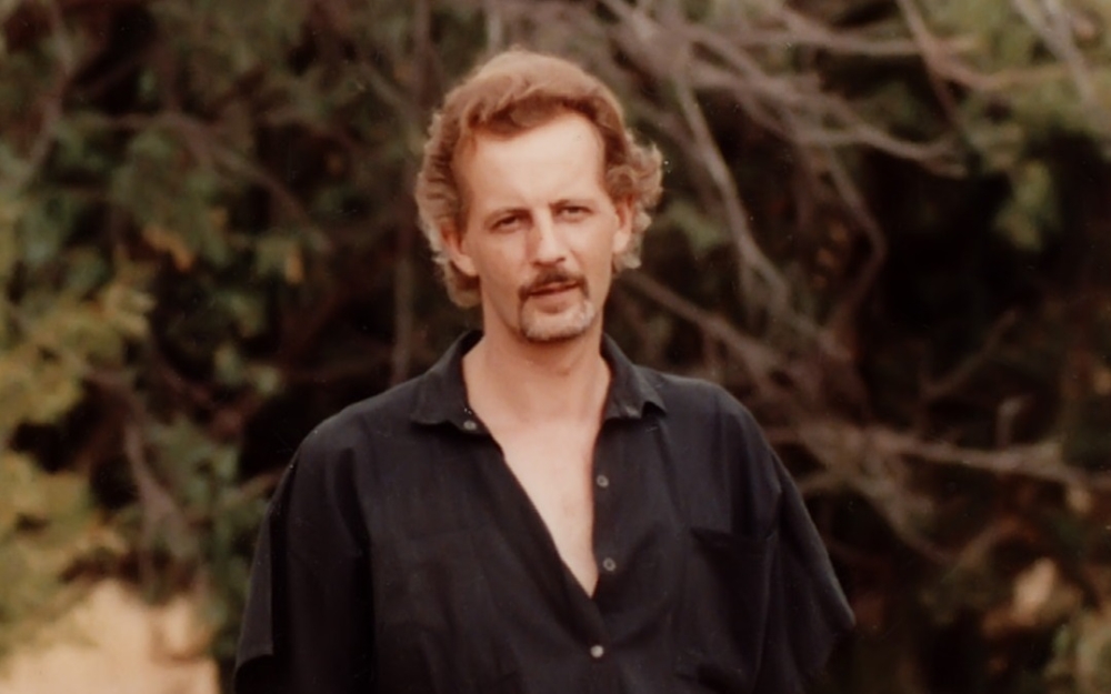 &Sigma;&tau;&epsilon;&rho;&nu;ό &alpha;&nu;&tau;ί&omicron; &sigma;&tau;&omicron;&nu; &Iota;&omega;ά&nu;&nu;&eta; &Delta;ά&nu;&alpha;: &laquo;Έ&phi;&upsilon;&gamma;&epsilon;&raquo; &omicron; &epsilon;&xi;&alpha;ί&rho;&epsilon;&tau;&omicron;&sigmaf; &kappa;&alpha;&iota; &alpha;&lambda;&eta;&theta;&iota;&nu;ό&sigmaf; &delta;&iota;&delta;ά&sigma;&kappa;&alpha;&lambda;&omicron;&sigmaf;