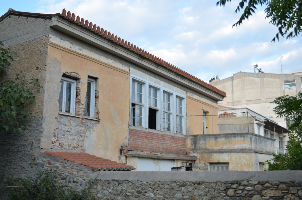 &Tau;&alpha; &laquo;&sigma;&iota;&omega;&pi;&eta;&lambda;ά&raquo; &sigma;&pi;ί&tau;&iota;&alpha; &tau;&eta;&sigmaf; &Sigma;&pi;ά&rho;&tau;&eta;&sigmaf;, &sigma;&iota;&omega;&pi;&eta;&lambda;ά &theta;&alpha; &kappa;&alpha;&tau;&alpha;&rho;&rho;&epsilon;ύ&sigma;&omicron;&upsilon;&nu;;