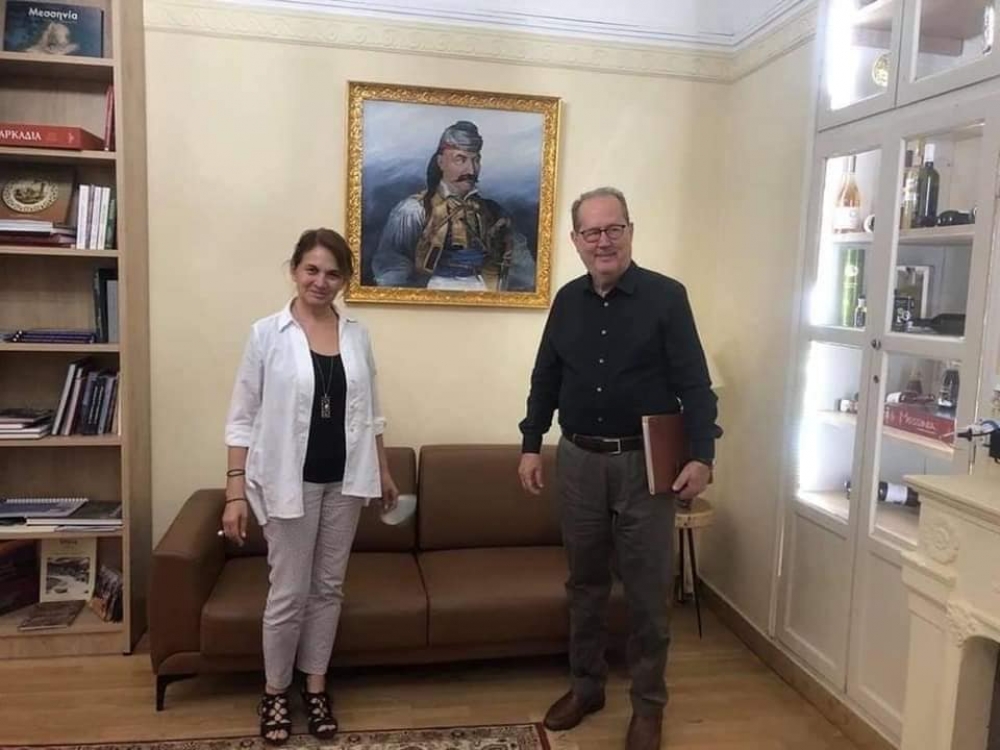 &Sigma;&chi;&epsilon;&delta;&iota;ά&zeta;&epsilon;&tau;&alpha;&iota; &omicron; &phi;&omega;&tau;&iota;&sigma;&mu;ό&sigmaf; &tau;&eta;&sigmaf; &Kappa;&alpha;&sigma;&tau;&rho;&omicron;&pi;&omicron;&lambda;&iota;&tau;&epsilon;ί&alpha;&sigmaf; &tau;&eta;&sigmaf; &Mu;&omicron;&nu;&epsilon;&mu;&beta;&alpha;&sigma;&iota;ά&sigmaf;