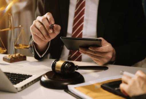 Σε Αθηναίο δικηγόρο οι «ακανθώδεις» συμβάσεις του Δ. Σπάρτης