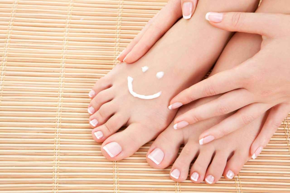 &Pi;&epsilon;&rho;&iota;&pi;&omicron;ί&eta;&sigma;&eta; &pi;&omicron;&delta;&iota;ώ&nu;: &Kappa;ά&nu;&epsilon; &mu;ό&nu;&eta; &sigma;&omicron;&upsilon; &mu;ί&alpha; &epsilon;&nu;&upsilon;&delta;&alpha;&tau;&iota;&kappa;ή &mu;ά&sigma;&kappa;&alpha; &gamma;&iota;&alpha; &tau;&eta;&nu; &xi;&eta;&rho;ή &epsilon;&pi;&iota;&delta;&epsilon;&rho;&mu;ί&delta;&alpha;