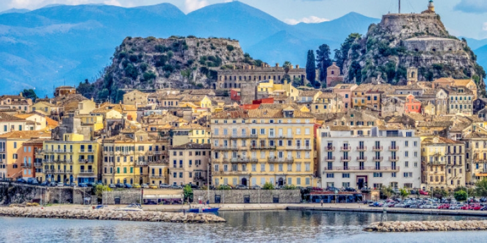 &Epsilon;&kappa;&delta;&rho;&omicron;&mu;ή &sigma;&tau;&eta;&nu; &Kappa;έ&rho;&kappa;&upsilon;&rho;&alpha; &gamma;&iota;&alpha; &tau;&eta;&nu; &Epsilon;&nu;&omicron;&rho;ί&alpha; &Mu;&alpha;&gamma;&omicron;ύ&lambda;&alpha;&sigmaf; &Sigma;&pi;ά&rho;&tau;&eta;&sigmaf;