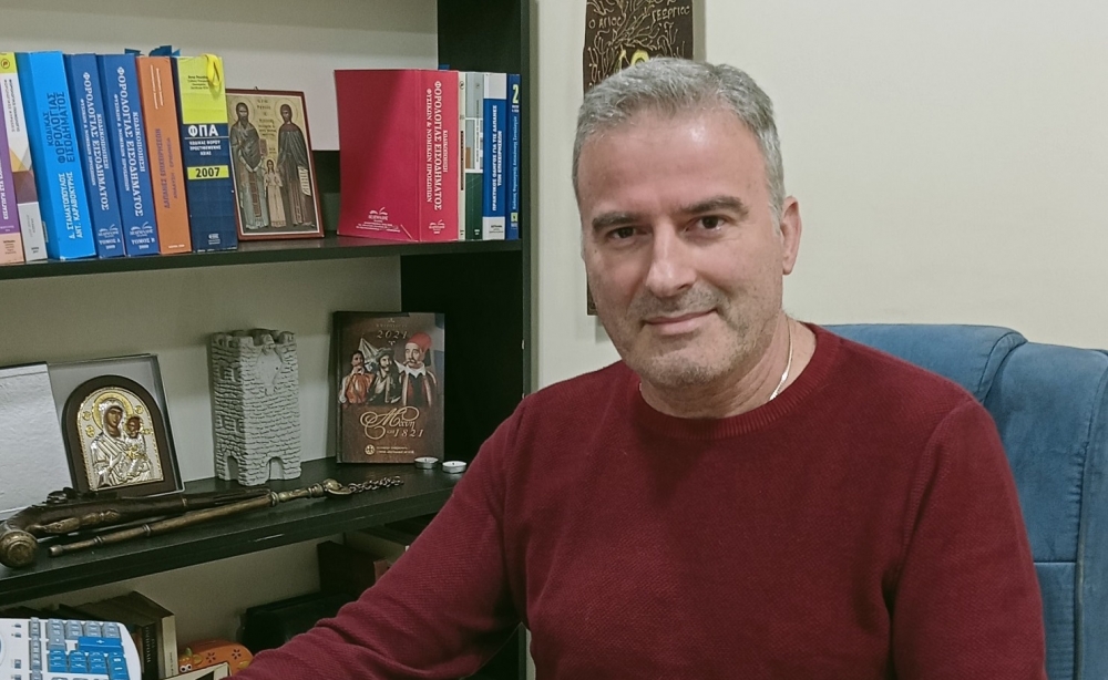 &laquo;&Mu;&Alpha;&Zeta;&Iota; &gamma;&iota;&alpha; &tau;&omicron;&nu; &tau;ό&pi;&omicron; &mu;&alpha;&sigmaf;&raquo; &mu;&epsilon; &nu;έ&omicron; &epsilon;&pi;&iota;&kappa;&epsilon;&phi;&alpha;&lambda;ή&sigmaf; &tau;&omicron;&nu; &Gamma;. &Pi;&lambda;&alpha;&gamma;&iota;&alpha;&nu;&nu;ά&kappa;&omicron;