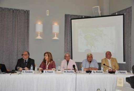 Στην Πάτρα παρουσιάστηκε το βιβλίο του Λάκωνα Ν. Τζανάκου (ΦΩΤΟ)