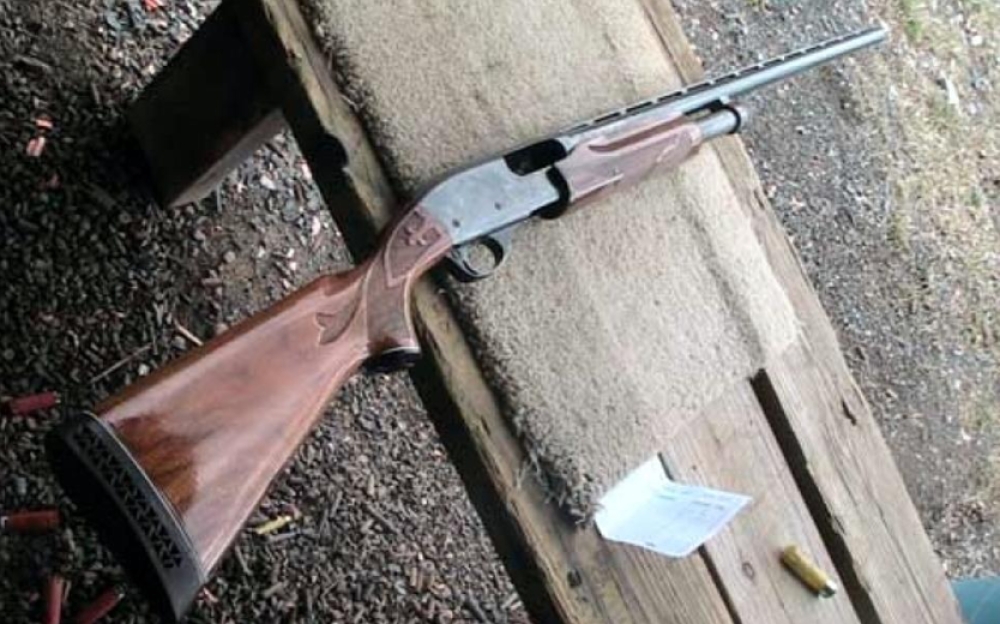 &Sigma;&omicron;&kappa;ά&rho;&epsilon;&iota; &eta; &alpha;&upsilon;&tau;&omicron;&kappa;&tau;&omicron;&nu;ί&alpha; ά&nu;&delta;&rho;&alpha; &sigma;&tau;&omicron; &Xi;&eta;&rho;&omicron;&kappa;ά&mu;&pi;&iota;