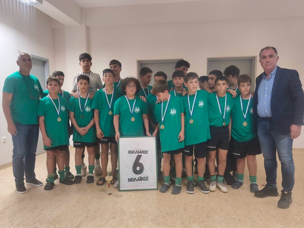 &Sigma;&upsilon;&gamma;&kappa;ί&nu;&eta;&sigma;&eta; &sigma;&tau;&omicron; 1&omicron; &Tau;&omicron;&upsilon;&rho;&nu;&omicron;&upsilon;ά &Kappa;-16 &laquo;&Gamma;&iota;ά&nu;&nu;&eta;&sigmaf; &Kappa;&omicron;&lambda;&lambda;&iota;ά&kappa;&omicron;&sigmaf;&raquo;