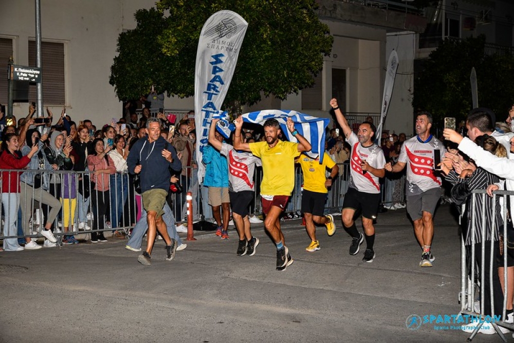 &Eta; 40&eta; &epsilon;&pi;έ&tau;&epsilon;&iota;&omicron;&sigmaf; &tau;&omicron;&upsilon; &laquo;&Sigma;&pi;ά&rho;&tau;&alpha;&theta;&lambda;&omicron;&nu;&raquo; &sigma;&epsilon; έ&nu;&alpha; &beta;ί&nu;&tau;&epsilon;&omicron; 16 &lambda;&epsilon;&pi;&tau;ώ&nu;