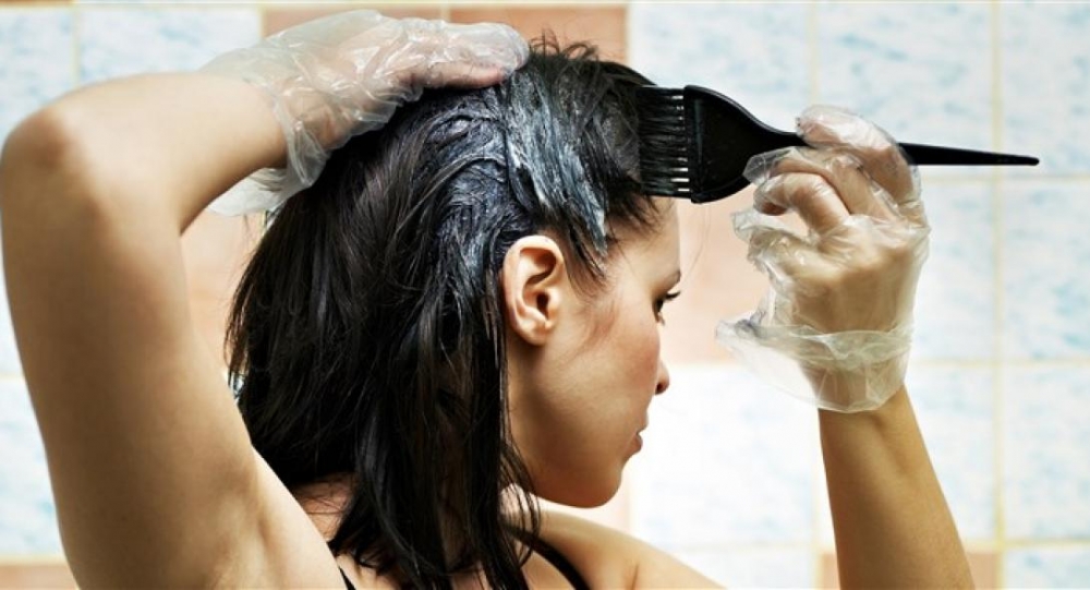 Έ&tau;&sigma;&iota; &theta;&alpha; &alpha;&phi;&alpha;&iota;&rho;έ&sigma;&epsilon;&iota;&sigmaf; &tau;&eta;&nu; &beta;&alpha;&phi;ή &mu;&alpha;&lambda;&lambda;&iota;ώ&nu; &alpha;&pi;ό &tau;&omicron; &delta;έ&rho;&mu;&alpha; &sigma;&omicron;&upsilon;