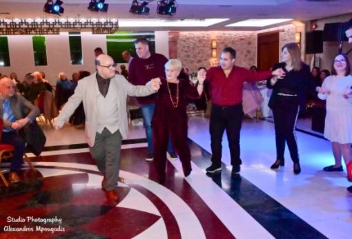 Μια «αγκαλιά» που μας χωράει όλους: Μήνυμα αλληλεγγύης και συμπερίληψης από το Σωματείο ΑμεΑ Λακωνίας