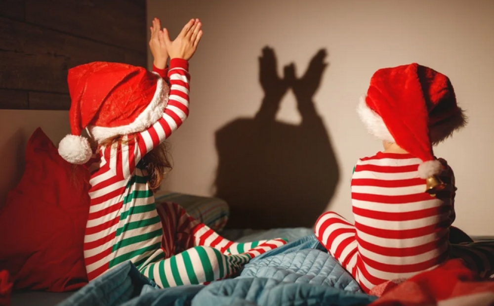 &Chi;&rho;&iota;&sigma;&tau;&omicron;&upsilon;&gamma;&epsilon;&nu;&nu;&iota;ά&tau;&iota;&kappa;&epsilon;&sigmaf; &theta;&epsilon;&alpha;&tau;&rho;&iota;&kappa;έ&sigmaf; &omicron;&mu;ά&delta;&epsilon;&sigmaf; &gamma;&iota;&alpha; &pi;&alpha;&iota;&delta;&iota;ά &kappa;&alpha;&iota; &epsilon;&phi;ή&beta;&omicron;&upsilon;&sigmaf; &alpha;&pi;ό &tau;&omicron;&nu; &Delta;. &Alpha;&nu;. &Mu;ά&nu;&eta;&sigmaf;