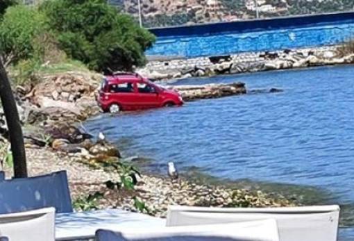 Έπεσε στη θάλασσα αυτοκίνητο στο Γύθειο