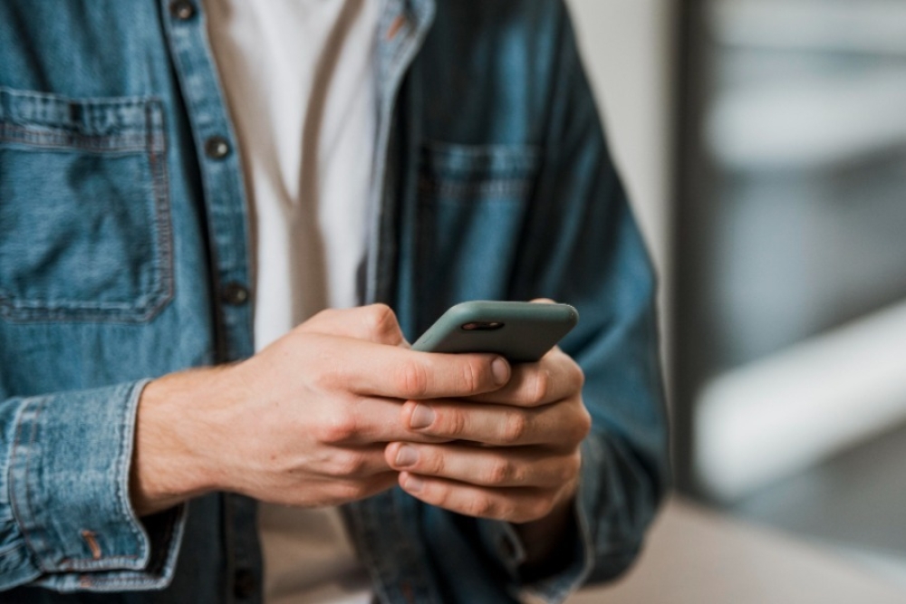 &Tau;έ&lambda;&omicron;&sigmaf; &sigma;&tau;&omicron; &alpha;&lambda;&alpha;&lambda;&omicron;ύ&mu; &gamma;&iota;&alpha; &tau;&omicron; &chi;&alpha;&rho;&tau;&zeta;&iota;&lambda;ί&kappa;&iota; &mu;έ&sigma;&omega; IRIS