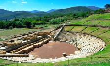 &Eta; &nu;έ&alpha; &gamma;&epsilon;&nu;&iota;ά &laquo;&alpha;&nu;&alpha;&sigma;&tau;&alpha;ί&nu;&epsilon;&iota;&raquo; &tau;&omicron; &alpha;&rho;&chi;&alpha;ί&omicron; &delta;&rho;ά&mu;&alpha;