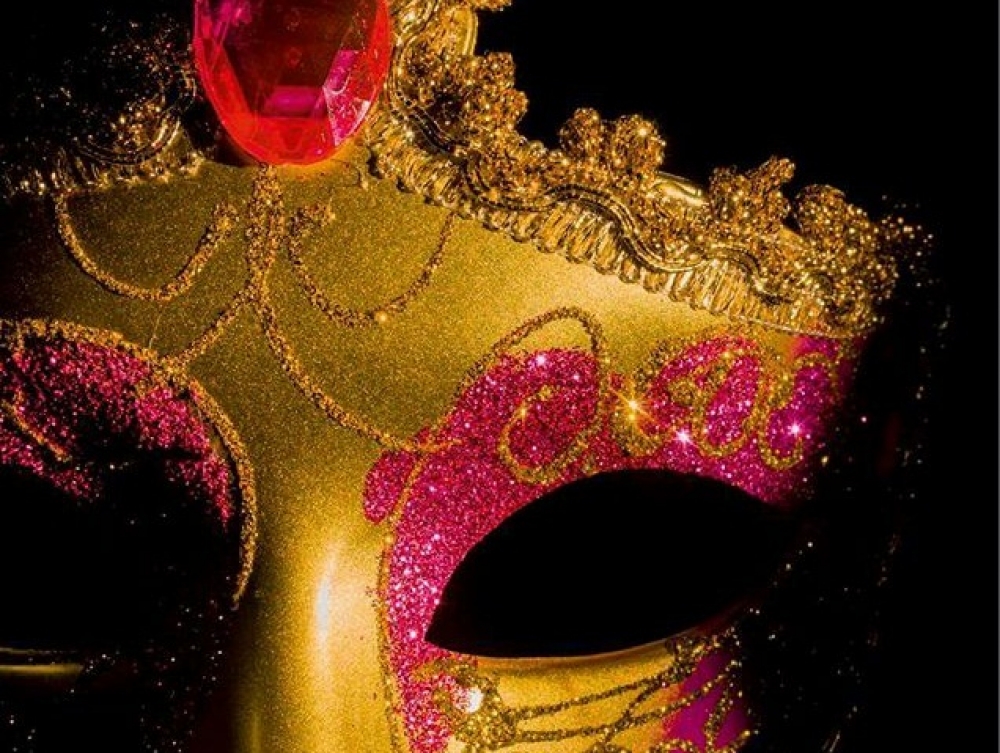 &Mu;&alpha;&sigma;&kappa;έ &pi;ά&rho;&tau;&iota; &alpha;&pi;ό &tau;&eta; &laquo;&Gamma;&nu;&omega;&sigma;&tau;ή &Pi;&alpha;&rho;έ&alpha;&raquo;!