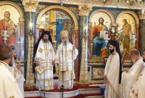 Αρχιερατικό συλλείτουργο στους Μολάους για την πολιούχο Αγία Παρασκευή (ΦΩΤΟ)