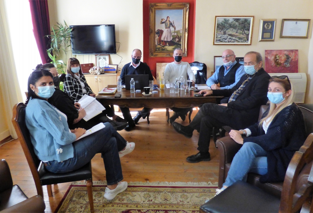 &Sigma;&upsilon;&nu;ά&nu;&tau;&eta;&sigma;&eta; &Delta;&eta;&mu;ά&rho;&chi;&omicron;&upsilon; &Alpha;&nu;&alpha;&tau;&omicron;&lambda;&iota;&kappa;ή&sigmaf; &Mu;ά&nu;&eta;&sigmaf;  &mu;&epsilon; &epsilon;&kappa;&pi;&rho;&omicron;&sigma;ώ&pi;&omicron;&upsilon;&sigmaf; &tau;&eta;&sigmaf; &Mu;&Omicron;&Delta;