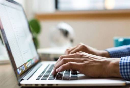 ΔΥΠΑ: Έρχεται πρόγραμμα νέας επιχειρηματικότητας στην ψηφιακή οικονομία