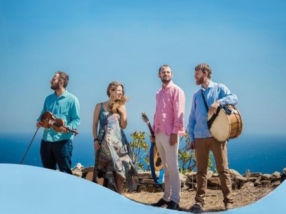 &Sigma;&tau;&epsilon;&rho;&iota;&alpha;&nu;ή &kappa;&alpha;&iota; &nu;&eta;&sigma;&iota;&omega;&tau;&iota;&kappa;ή &pi;&alpha;&rho;ά&delta;&omicron;&sigma;&eta; &sigma;&epsilon; &mu;&omicron;&upsilon;&sigma;&iota;&kappa;ή &beta;&rho;&alpha;&delta;&iota;ά &sigma;&tau;&omicron; &Gamma;&epsilon;&omega;&rho;&gamma;ί&tau;&sigma;&iota;