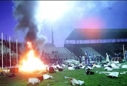 Το τέρας που λέγεται βία στα ελληνικά γήπεδα