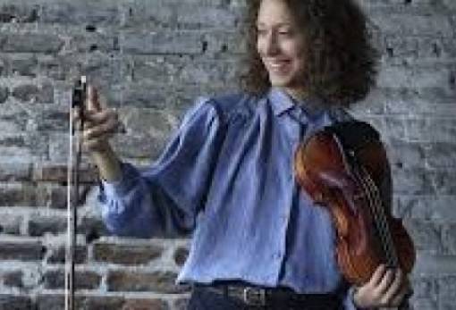 Συναυλία βιολιού από την Ειρήνη Κρικώνη στη Βαμβακού