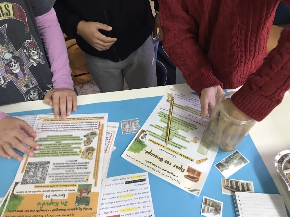 &Mu;&alpha;&theta;&eta;&tau;έ&sigmaf; &tau;&eta;&sigmaf; &Lambda;&alpha;&kappa;&omega;&nu;ί&alpha;&sigmaf; &delta;&iota;&delta;ά&chi;&tau;&eta;&kappa;&alpha;&nu; &mu;&epsilon; &laquo;&kappa;&alpha;&rho;ύ&delta;&iota; &alpha;&pi;ό &tau;&omicron;&nu; &tau;ό&pi;&omicron; &mu;&alpha;&sigmaf;&raquo;