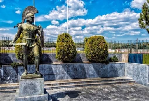 Το δικό σας σχόλιο: Το άγαλμα του Λεωνίδα