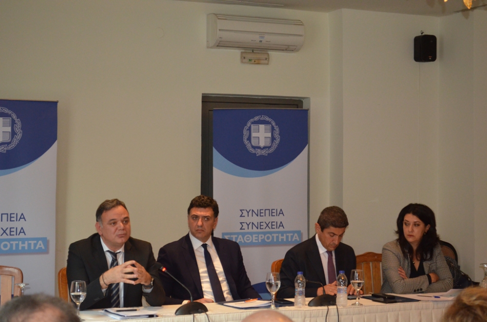 &Omicron; &pi;&omicron;&lambda;&iota;&tau;&iota;&sigma;&mu;ό&sigmaf; &kappa;&alpha;&iota; &omicron; &tau;&omicron;&upsilon;&rho;&iota;&sigma;&mu;ό&sigmaf; &tau;&eta;&sigmaf; &Pi;&epsilon;&lambda;&omicron;&pi;&omicron;&nu;&nu;ή&sigma;&omicron;&upsilon; &sigma;&tau;&omicron; &epsilon;&pi;ί&kappa;&epsilon;&nu;&tau;&rho;&omicron;