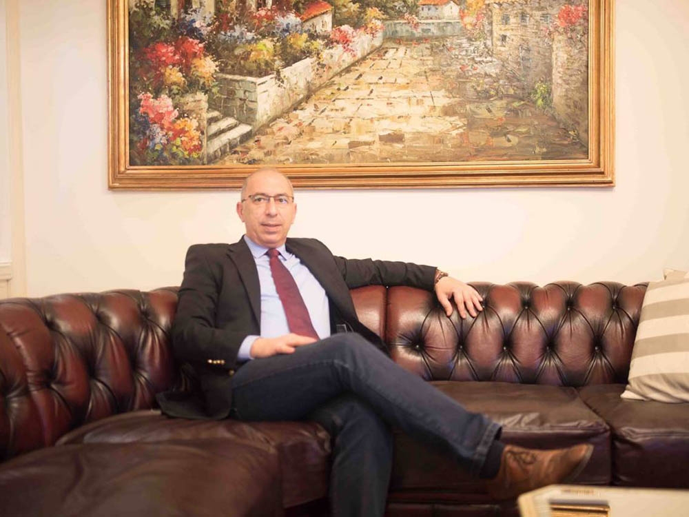 &Alpha;&pi;&alpha;&rho;&alpha;ί&tau;&eta;&tau;&omicron; &tau;&omicron; &epsilon;&mu;&beta;ό&lambda;&iota;&omicron; &kappa;&alpha;&tau;ά &tau;&omicron;&upsilon; &kappa;&omicron;&rho;&omega;&nu;&omicron;ϊ&omicron;ύ &gamma;&iota;&alpha; ό&lambda;&epsilon;&sigmaf; &tau;&iota;&sigmaf; &epsilon;&gamma;&kappa;ύ&omicron;&upsilon;&sigmaf;