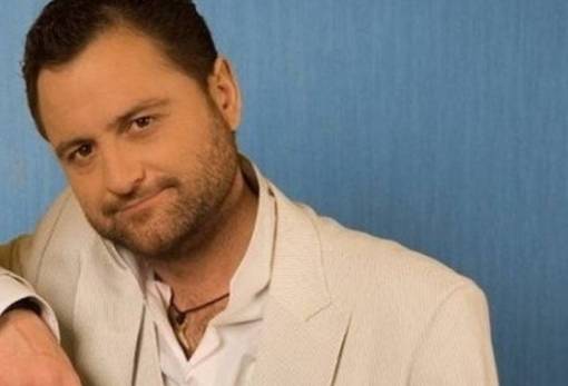 Γλέντι με τον Λευτέρη Βαζαίο