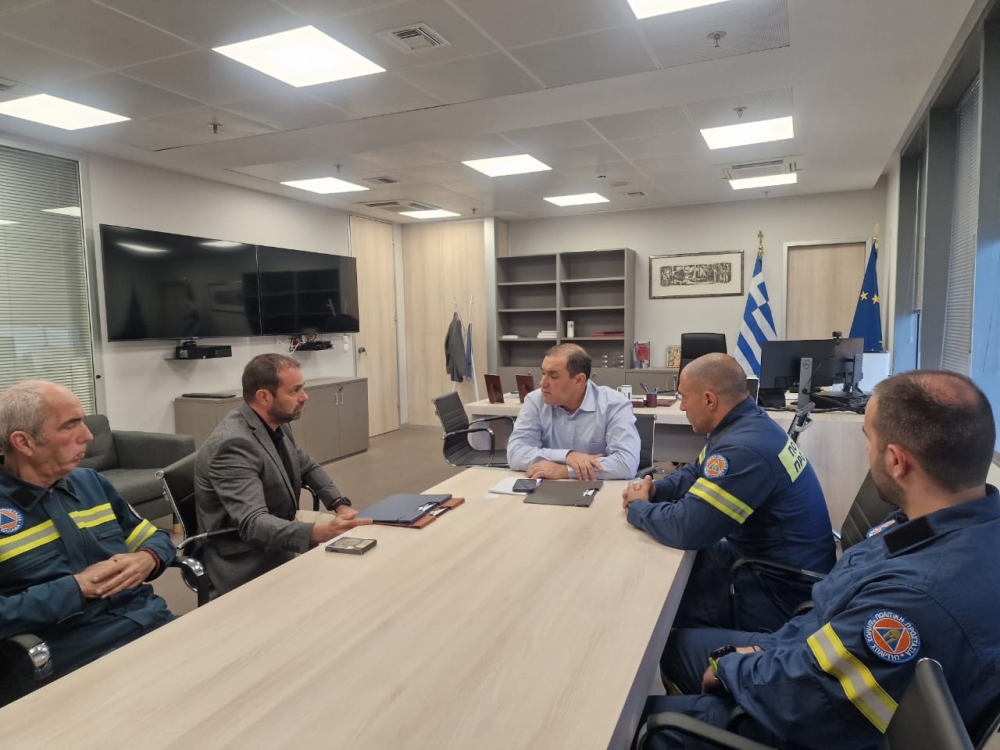 &Sigma;&epsilon; &delta;ί&alpha;&upsilon;&lambda;&omicron; &mu;&epsilon; &tau;&eta;&nu; &kappa;&epsilon;&nu;&tau;&rho;&iota;&kappa;ή &delta;&iota;&omicron;ί&kappa;&eta;&sigma;&eta;  &eta; &Pi;&omicron;&lambda;&iota;&tau;&iota;&kappa;ή &Pi;&rho;&omicron;&sigma;&tau;&alpha;&sigma;ί&alpha; &Sigma;&pi;ά&rho;&tau;&eta;&sigmaf;