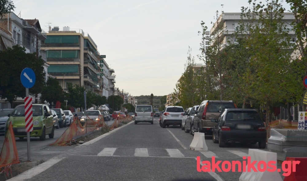 &Sigma;&tau;&omicron;&nu; &epsilon;&rho;&gamma;&omicron;&lambda;ά&beta;&omicron; &tau;&alpha; &laquo;&rho;ί&chi;&nu;&epsilon;&iota;&raquo; &omicron; &Delta;ή&mu;&omicron;&sigmaf; &gamma;&iota;&alpha; &tau;&eta;&nu; &alpha;&nu;ά&pi;&lambda;&alpha;&sigma;&eta; &Sigma;&pi;ά&rho;&tau;&eta;&sigmaf;