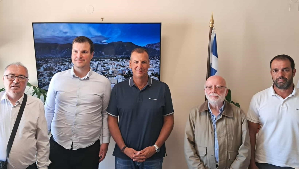 &Alpha;&nu;&omicron;ί&gamma;&epsilon;&iota; &nu;έ&omicron; &kappa;&epsilon;&phi;ά&lambda;&alpha;&iota;&omicron; &phi;&iota;&lambda;ί&alpha;&sigmaf; &kappa;&alpha;&iota; &sigma;&upsilon;&nu;&epsilon;&rho;&gamma;&alpha;&sigma;ί&alpha;&sigmaf; &mu;&epsilon;&tau;&alpha;&xi;ύ &Sigma;&pi;ά&rho;&tau;&eta;&sigmaf;-Le Plessis Tr&eacute;vise