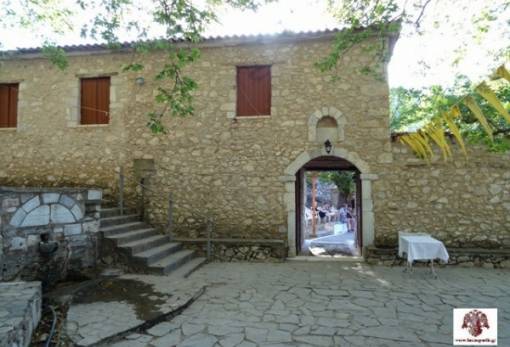 Λειτουργία στην Ιερά Μονή Ζωοδόχου Πηγής στην Ταϋγέτη