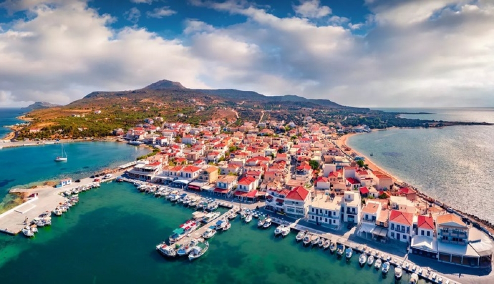 &Kappa;&alpha;&iota;&nu;&omicron;&tau;ό&mu;&omicron;&sigmaf; &laquo;&Omicron;&iota;&kappa;&omicron;-&Upsilon;&pi;&omicron;&sigma;&tau;&eta;&rho;&iota;&kappa;&tau;ή&sigmaf;&raquo; &eta; &Epsilon;&lambda;&alpha;&phi;ό&nu;&eta;&sigma;&omicron;&sigmaf; &gamma;&iota;&alpha; &pi;&epsilon;&rho;&iota;&beta;ά&lambda;&lambda;&omicron;&nu; &kappa;&alpha;&iota; &zeta;&omega;ή