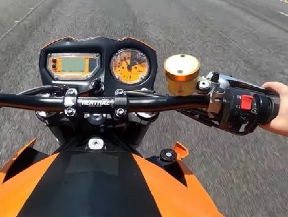 &Alpha;&nu;ή&lambda;&iota;&kappa;&omicron;&sigmaf; &omicron;&delta;&eta;&gamma;&omicron;ύ&sigma;&epsilon; &mu;&eta;&chi;&alpha;&nu;ή  &chi;&omega;&rho;ί&sigmaf; &delta;ί&pi;&lambda;&omega;&mu;&alpha; &sigma;&epsilon; &chi;&omega;&rho;&iota;ό &tau;&omicron;&upsilon; &Epsilon;&upsilon;&rho;ώ&tau;&alpha;