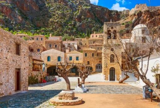 Δύο περιοχές της Λακωνίας στα 10 μέρη που πρέπει να δείτε μια φορά στη ζωή σας