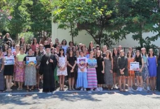 Επίσκεψη Μητροπολίτη Ευστάθιου στα κορίτσια της β΄ κατασκηνωτικής περιόδου